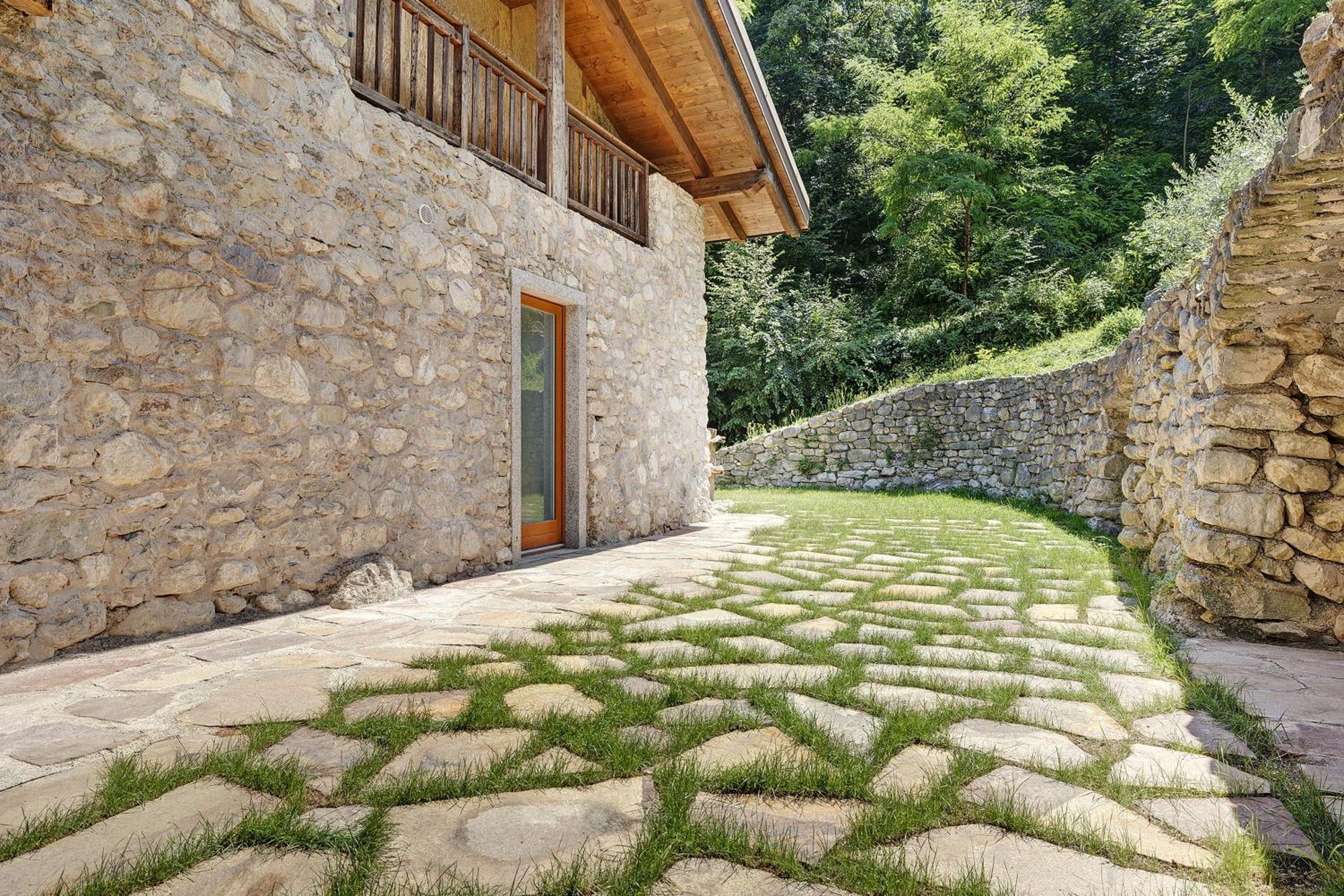 Casa Al Mulino 2 Apartment Tenno Exterior photo